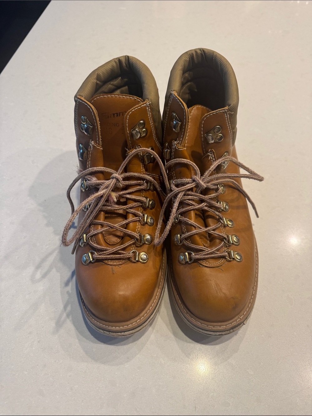 Simms  freestone Brown Leather wading  Boots with Lace Hooks